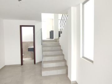 De venta casas | 177m2 construcción | 3 habitaciones | sector Colibrí |  Los Chillos