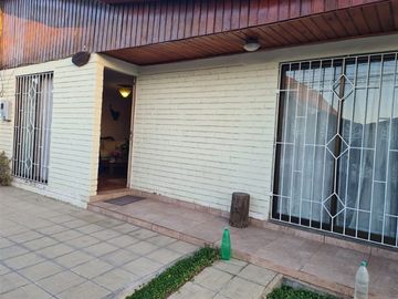 Casa en Venta en LA OPERA CON VESPUCIO SUR AL FRENTE PARQUE ARAUCO MALL