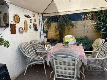 Casa en Venta en Walker Martinez esquina Parque Deportivo La Araucana