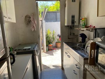Casa en Venta en Walker Martinez esquina Parque Deportivo La Araucana