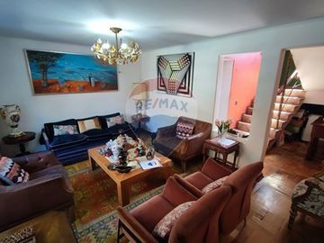 Se vende casa 5D, 3B, Las Condes