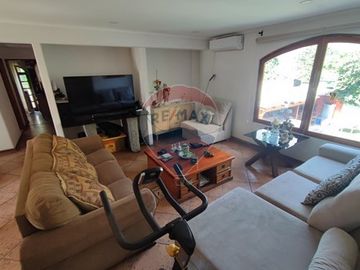 Se vende casa 5D, 3B, Las Condes