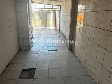 Casa en Venta en Las Golondrinas Ote. / Av. Lumen