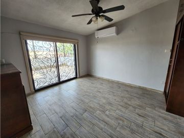Casa en venta Cumbres 6 sector