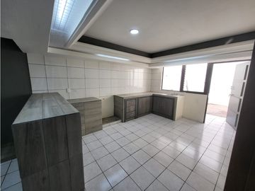 CASA HOLANDA, FRACC. LOS LAURELES ( la luneta ) ZAMORA MICHOACAN