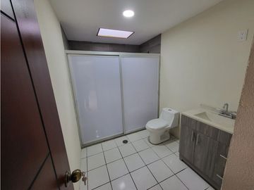 CASA HOLANDA, FRACC. LOS LAURELES ( la luneta ) ZAMORA MICHOACAN