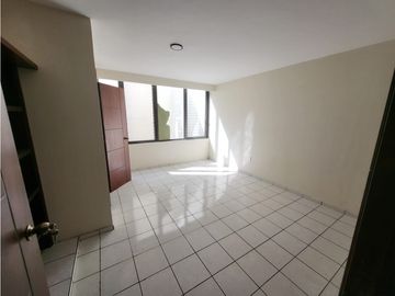 CASA HOLANDA, FRACC. LOS LAURELES ( la luneta ) ZAMORA MICHOACAN