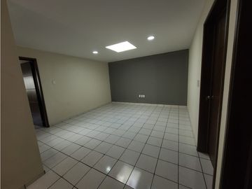 CASA HOLANDA, FRACC. LOS LAURELES ( la luneta ) ZAMORA MICHOACAN