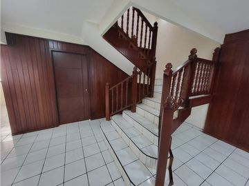 CASA HOLANDA, FRACC. LOS LAURELES ( la luneta ) ZAMORA MICHOACAN