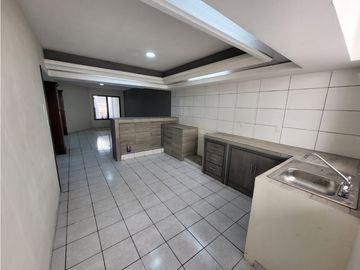 CASA HOLANDA, FRACC. LOS LAURELES ( la luneta ) ZAMORA MICHOACAN