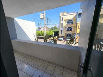 CASA HOLANDA, FRACC. LOS LAURELES ( la luneta ) ZAMORA MICHOACAN