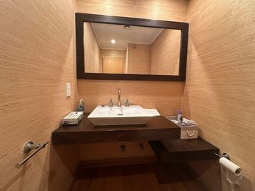 Hermoso departamento de 5 ambientes con dependencia en Caballito