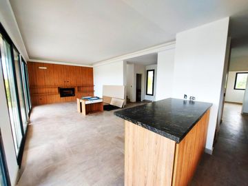 Casa en venta - 4 Dormitorios 3 Baños - 784Mts2 - Escobar