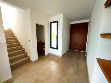 Casa en venta - 4 Dormitorios 3 Baños - 784Mts2 - Escobar