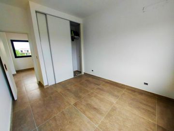 Casa en venta - 4 Dormitorios 3 Baños - 784Mts2 - Escobar