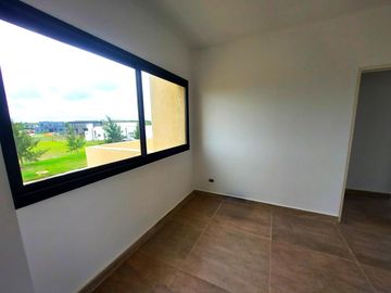 Casa en venta - 4 Dormitorios 3 Baños - 784Mts2 - Escobar