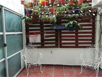 Departamento al frente en planta baja con 2 dormitorios y patio tendedero ciudad de Santa Fe