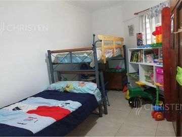Departamento al frente en planta baja con 2 dormitorios y patio tendedero ciudad de Santa Fe