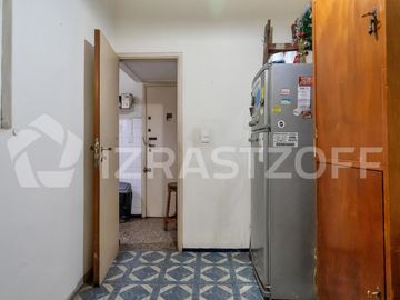 Venta Recoleta departamento luminoso de 3 ambientes