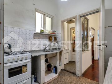 Venta Recoleta departamento luminoso de 3 ambientes