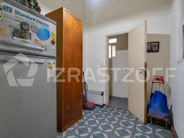 Venta Recoleta departamento luminoso de 3 ambientes