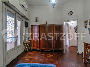 Venta Recoleta departamento luminoso de 3 ambientes