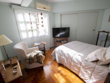Departamento de 4 ambientes en venta, en San Isidro.