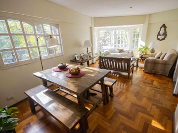 Departamento de 4 ambientes en venta, en San Isidro.