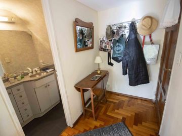 Departamento de 4 ambientes en venta, en San Isidro.