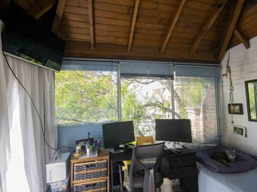 Departamento de 4 ambientes en venta, en San Isidro.