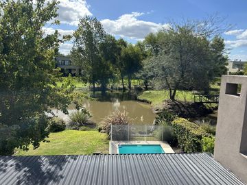 Venta Casa Estancias del Pilar, Barrio Estancias del Río, Town House Casas del Lago