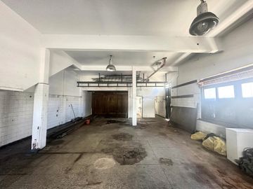 VENTA GALPÓN CON LOCAL Y OFICINA PIÑEYRO AVELLANEDA