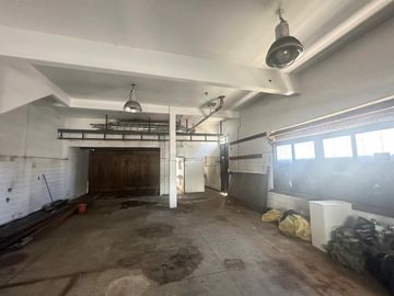 VENTA GALPÓN CON LOCAL Y OFICINA PIÑEYRO AVELLANEDA