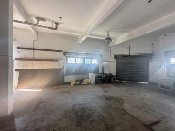 VENTA GALPÓN CON LOCAL Y OFICINA PIÑEYRO AVELLANEDA