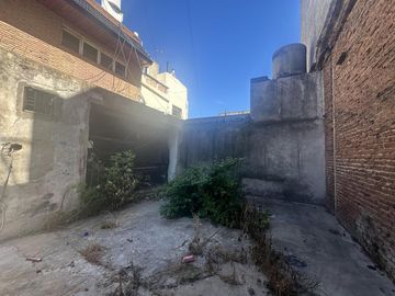 VENTA GALPÓN CON LOCAL Y OFICINA PIÑEYRO AVELLANEDA
