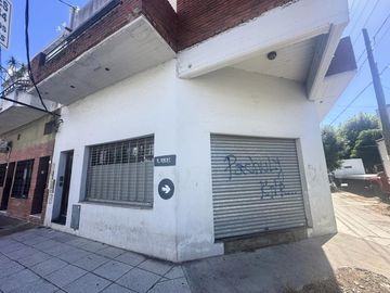 VENTA GALPÓN CON LOCAL Y OFICINA PIÑEYRO AVELLANEDA