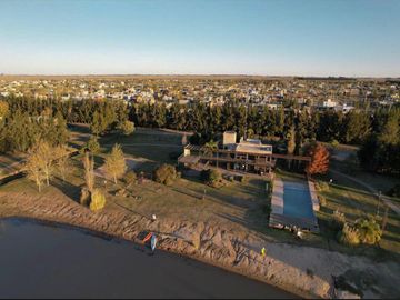 Venta Terreno en Barrio Cerrado Puerto Roldan