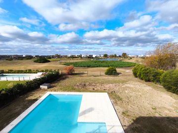 VENTA CASA - EL CANTON VISTA AL GOLF 5 AMBIENTES