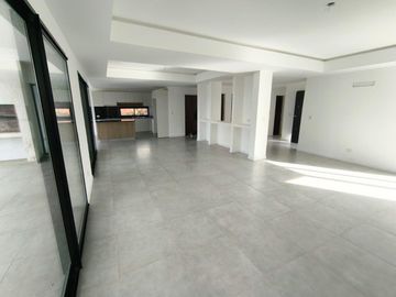 VENTA CASA - EL CANTON VISTA AL GOLF 5 AMBIENTES