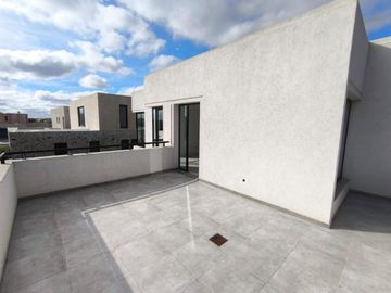VENTA CASA - EL CANTON VISTA AL GOLF 5 AMBIENTES