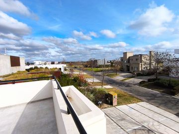 VENTA CASA - EL CANTON VISTA AL GOLF 5 AMBIENTES