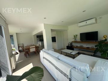 Casa en  Highland Park CC.