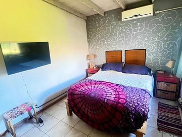 Casa a 100 metros de la Plaza - Capilla Del Señor
