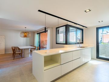 Departamento en  venta, piso exclusivo de 3 dormitorios, Piso 6, Moreno 519 en Zona Rio