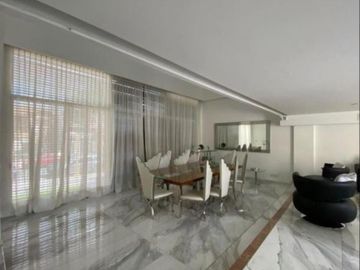 Casa en Devoto doble frente