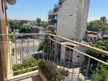 Departamento  3 ambientes con cochera