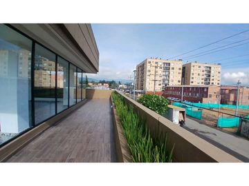 Vendo casa moderna tres niveles en conjunto en Chia.