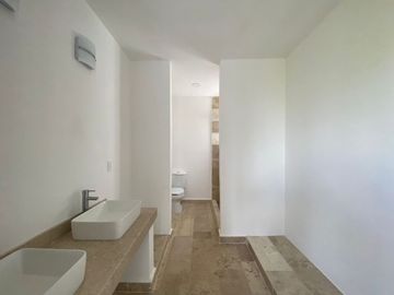 Casa lista para vivir en el norte de Merida, en privada Altozano