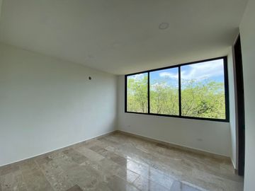 Casa lista para vivir en el norte de Merida, en privada Altozano