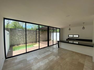 Casa lista para vivir en el norte de Merida, en privada Altozano